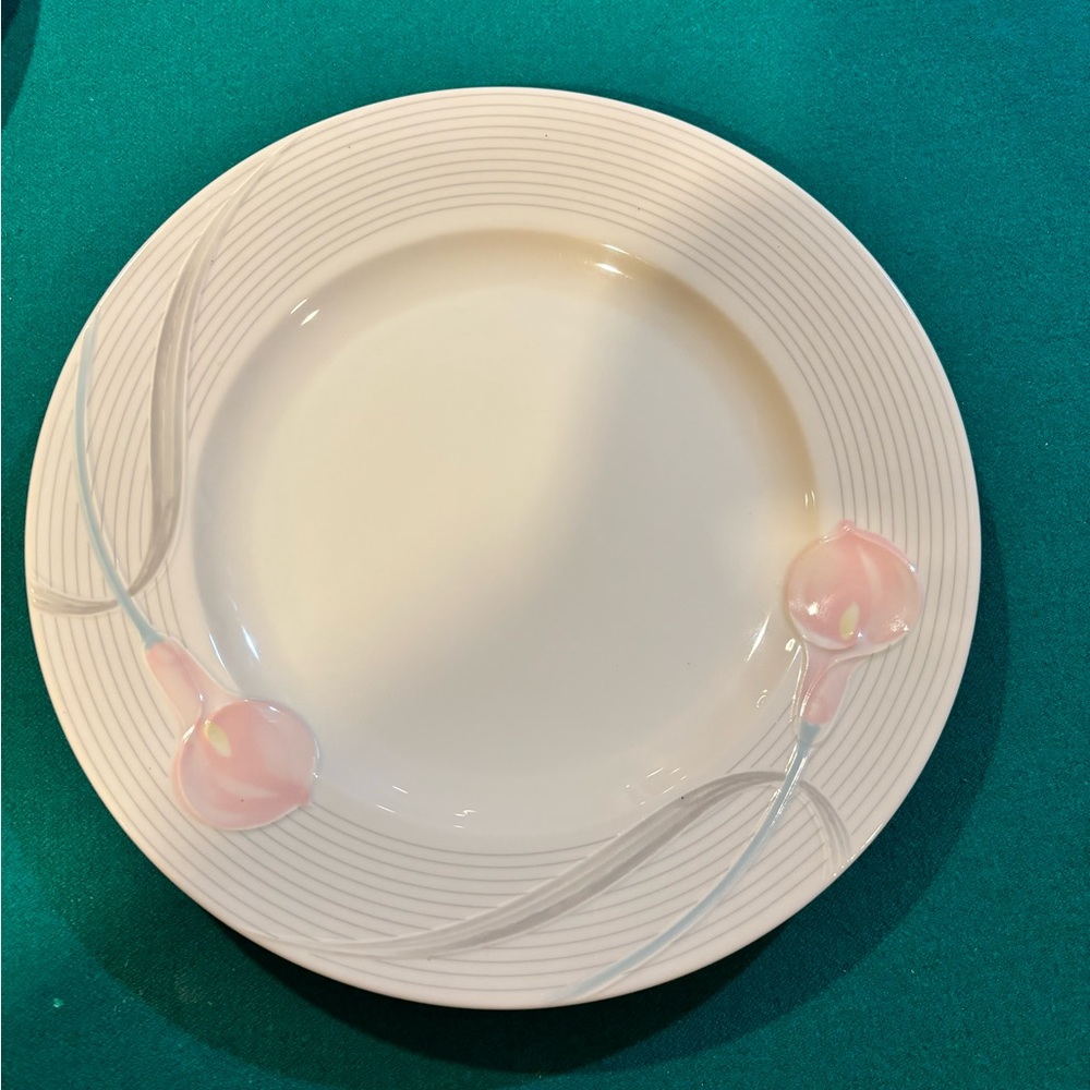Mikasa plate